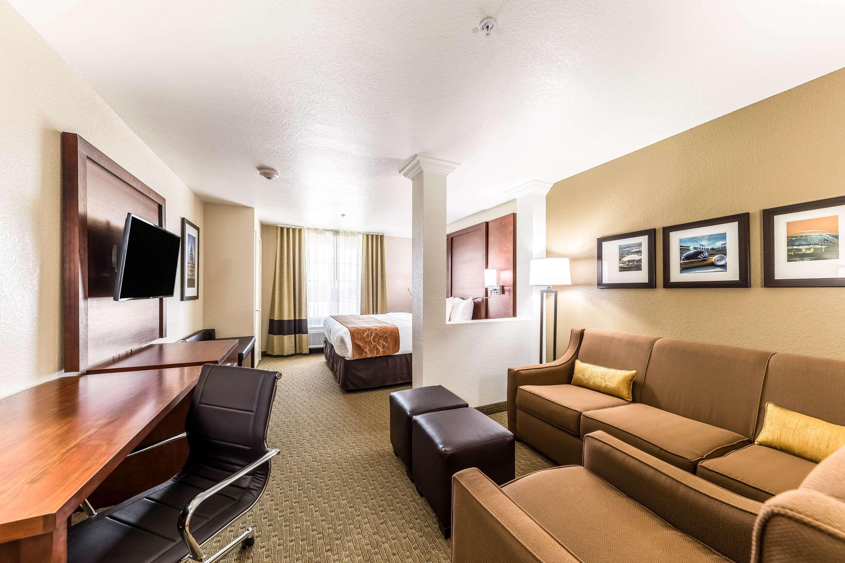 Comfort Suites Grand Prairie - Arlington North Extérieur photo