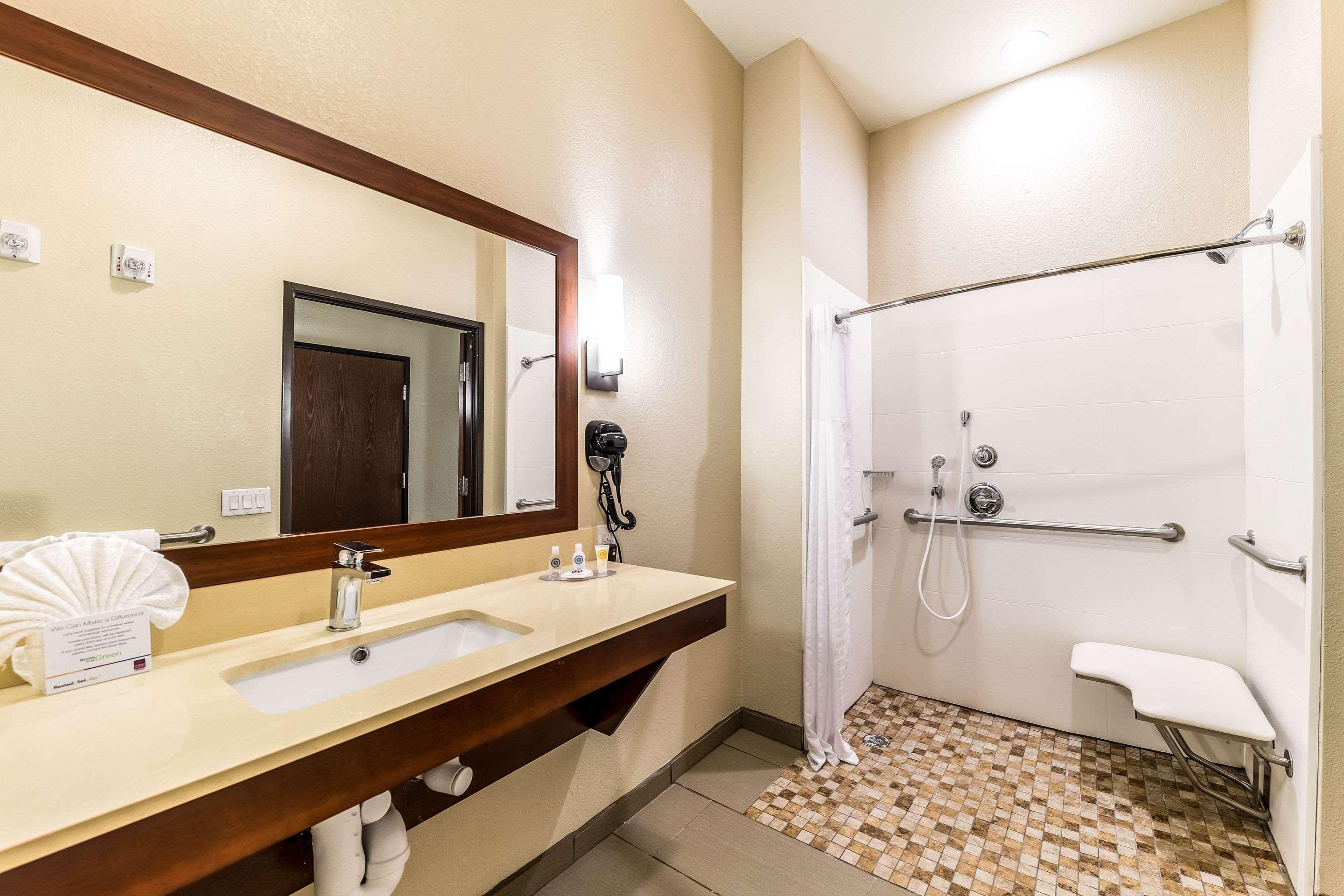 Comfort Suites Grand Prairie - Arlington North Extérieur photo